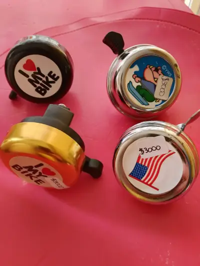 Timbres para bicicleta con diseños divertidos - miniatura 1