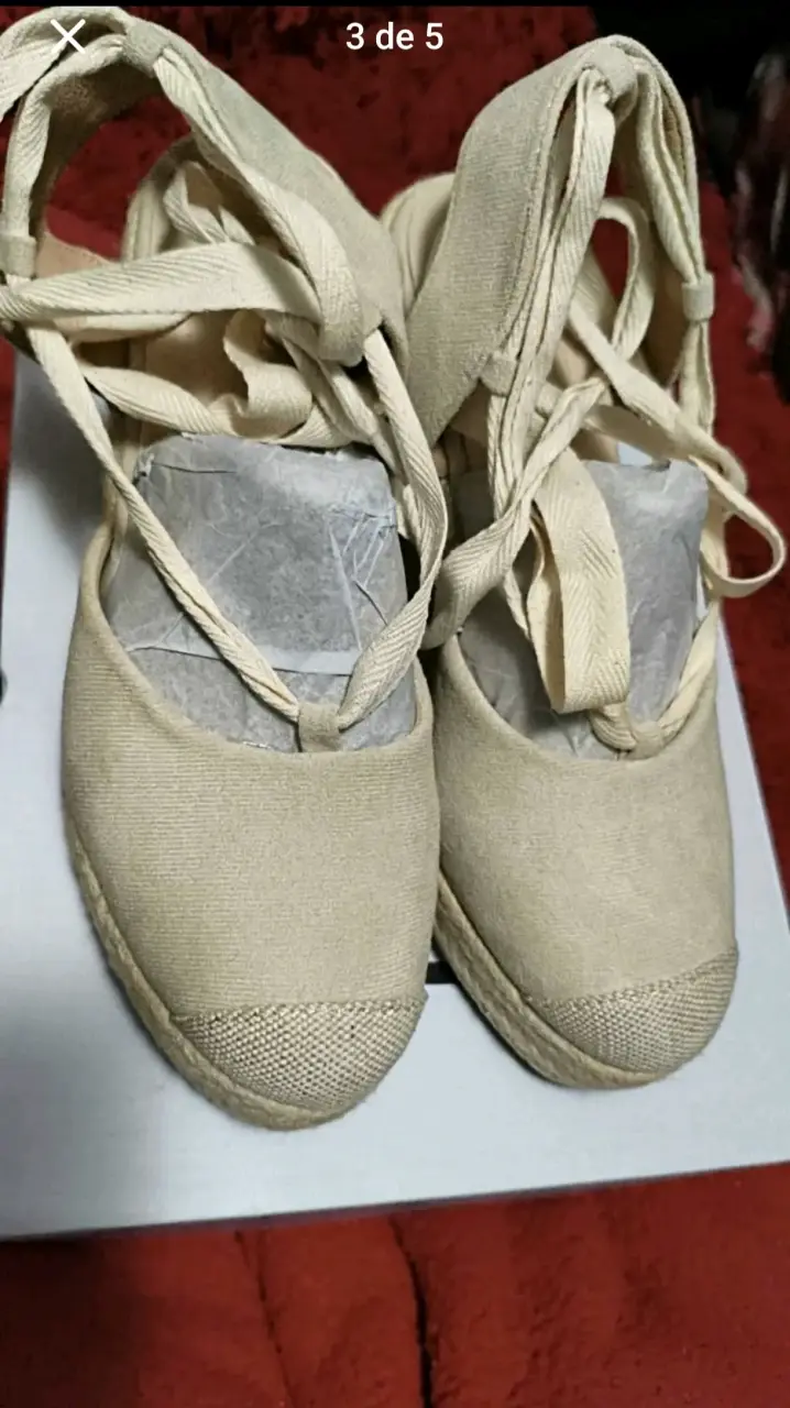 Alpargatas beige con cintas de tela - 2