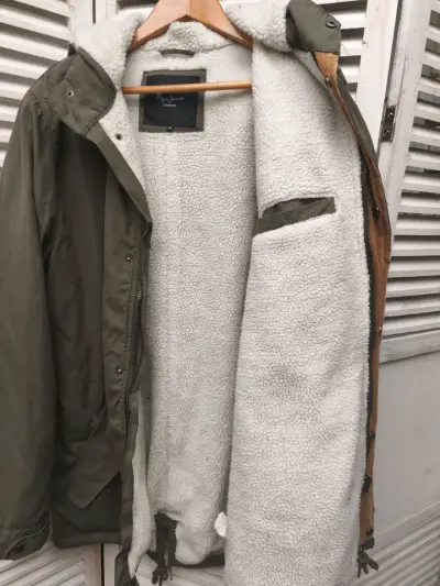 Parka verde con capucha y forro de lana - miniatura 3