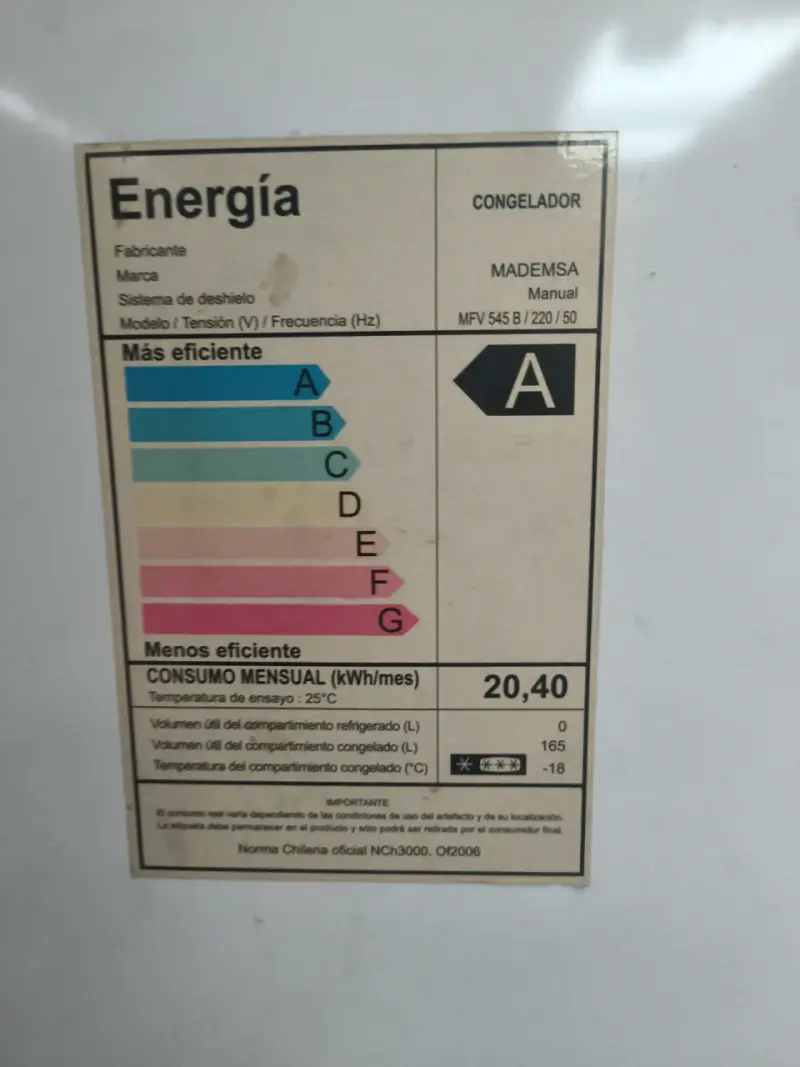 Refrigerador Mademsa de una puerta en buen estado - 6