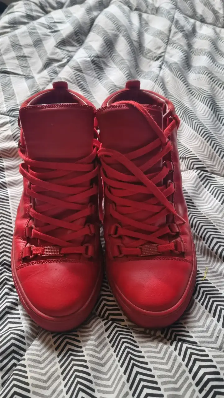 Balenciaga arena - 3
