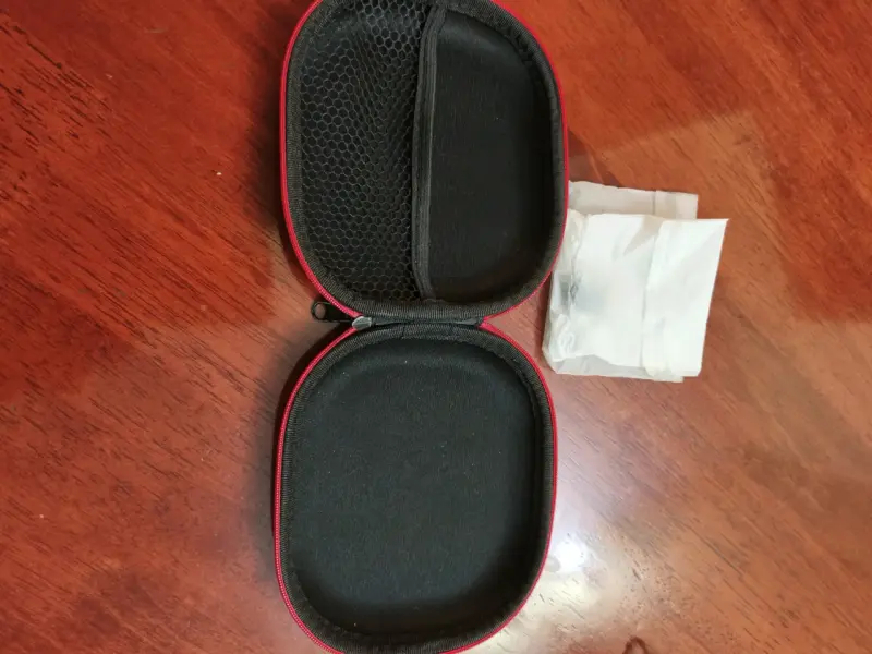Auriculares BLON 01 con estuche - 4