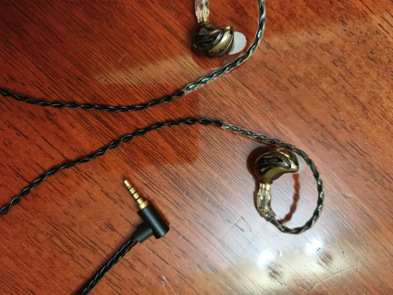 Auriculares BLON 01 con estuche - 5