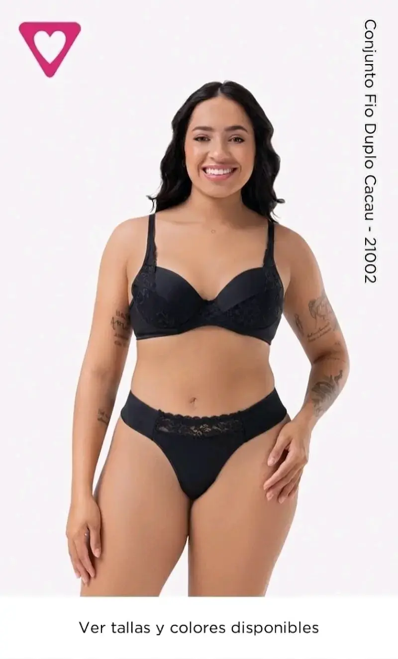 Conjunto de lencería negro con encaje - 1
