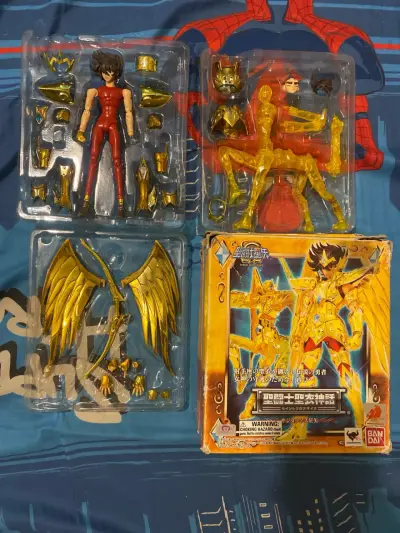 Figura de acción Saint Seiya con armadura dorada - miniatura 1