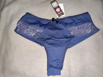 Calzón azul con encaje para mujer - miniatura 1