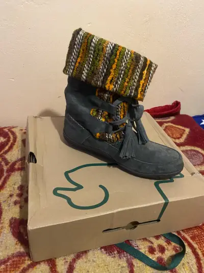 Botas de invierno con diseño tejido multicolor - miniatura 1