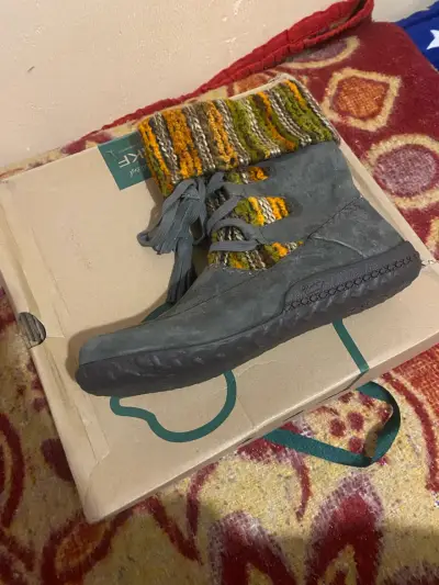 Botas de invierno con diseño tejido multicolor - miniatura 2