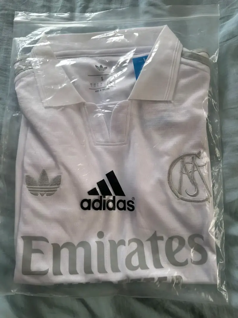 Camiseta Real Madrid especial - 1