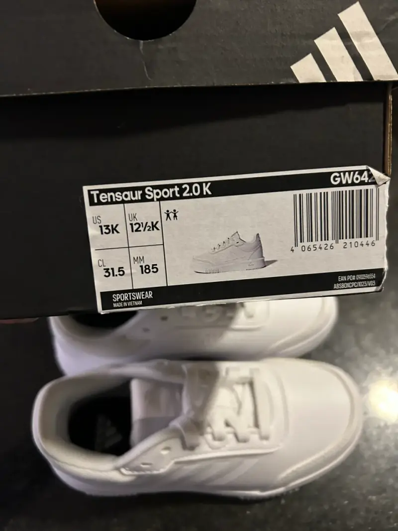 Adidas unisex 31,5 - 4