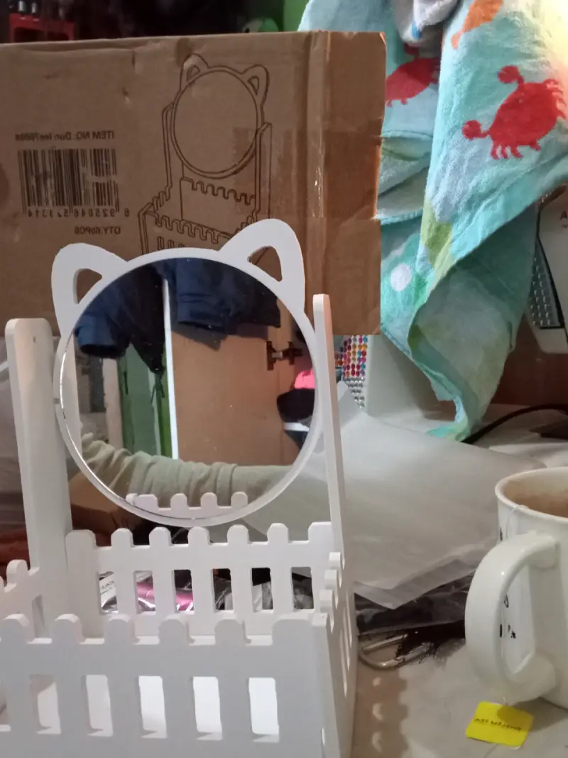 Espejo organizador con diseño de orejas de gato - 1