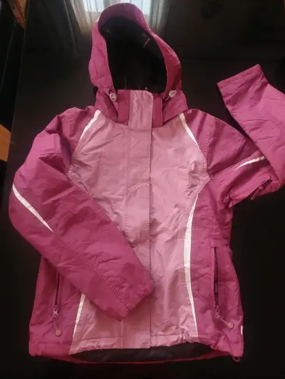 Chaqueta impermeable para mujer - miniatura 1