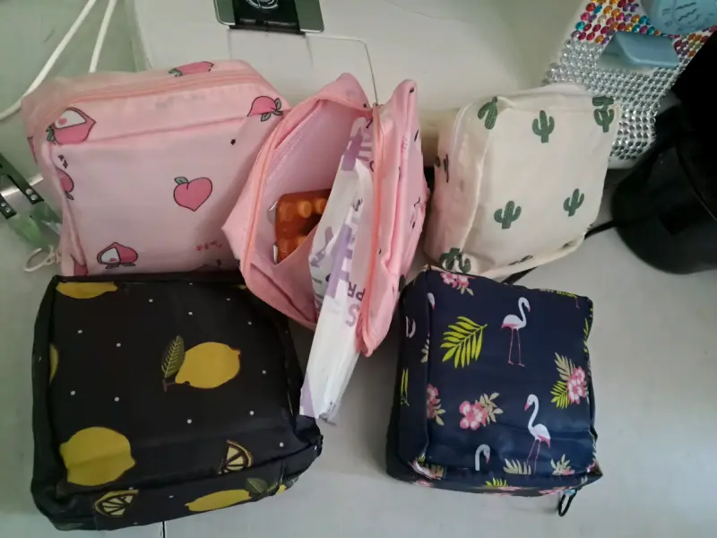 Set de neceseres estampados variados