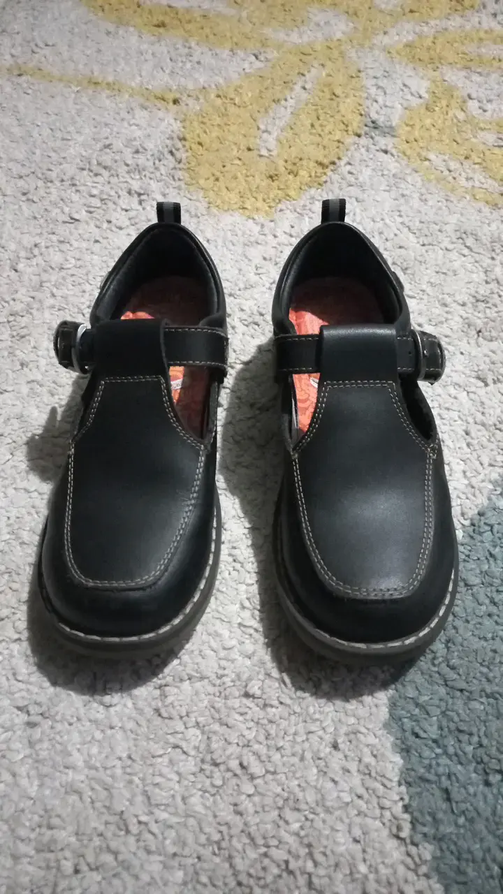 Zapatos escolares negros para niños con hebilla - 1