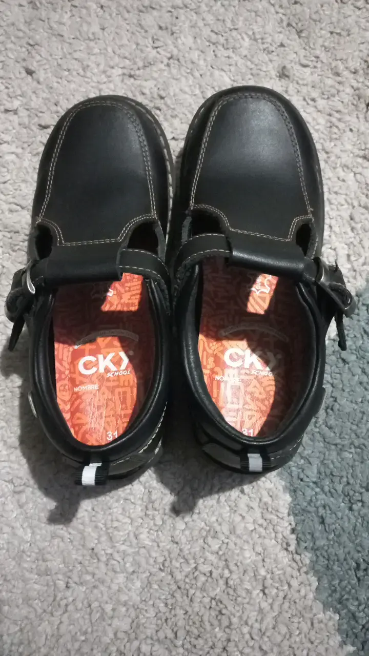 Zapatos escolares negros para niños con hebilla - 3