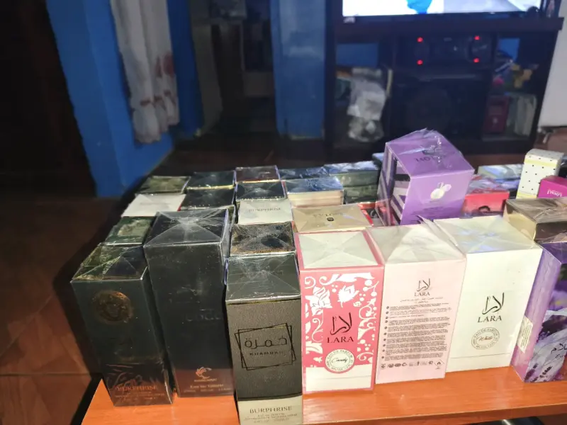 Set de perfumes variados para mujer alternativos - 2