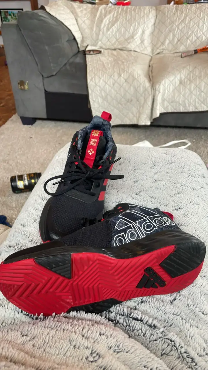 Zapatillas Adidas originales sin uso❗️🚨 - 3