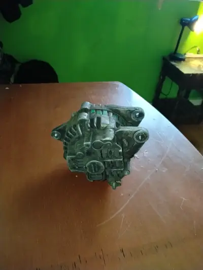 Alternador usado para vehículo - miniatura 3