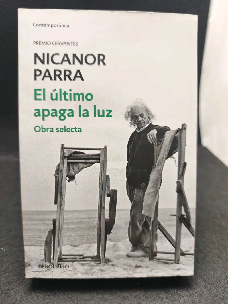 Libro 'El último apaga la luz' de Nicanor Parra - 1