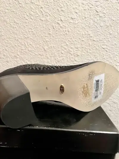 Botines tacón alto negros con detalles brillos - miniatura 3
