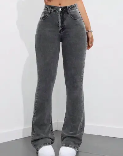 Jeans acampanados gris oscuro para mujer - miniatura 2