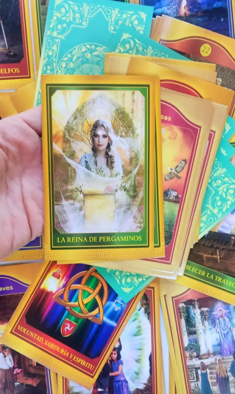 Tarot Akáshico con 62 cartas y bolso alternativo - 5