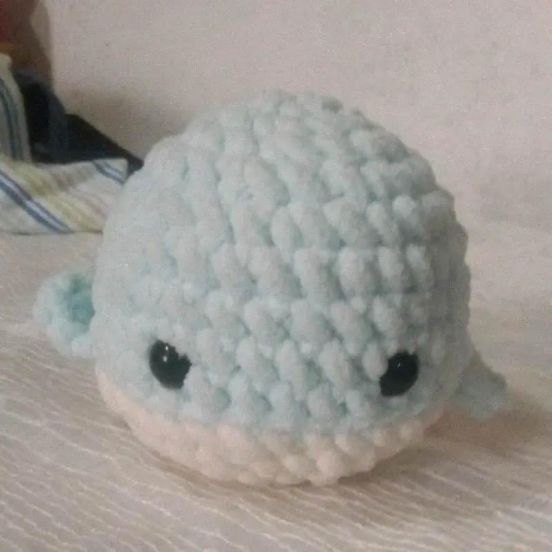 Peluche ballena hecho a crochet