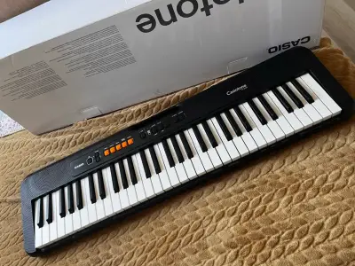 Teclado Casio Casiotone CT-S100 con caja - miniatura 1