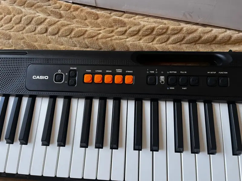 Teclado Casio Casiotone CT-S100 con caja - 4