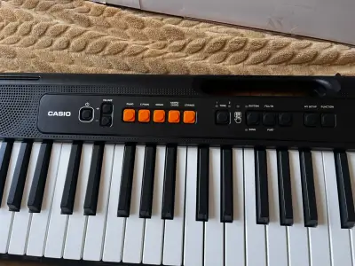 Teclado Casio Casiotone CT-S100 con caja - miniatura 4