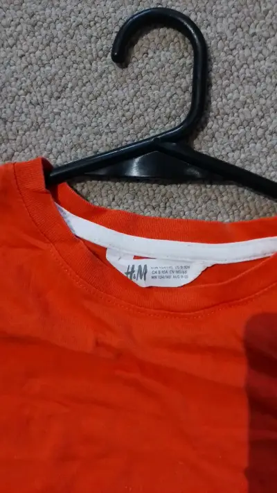 Polera naranja con diseño de tigre para niños - miniatura 2