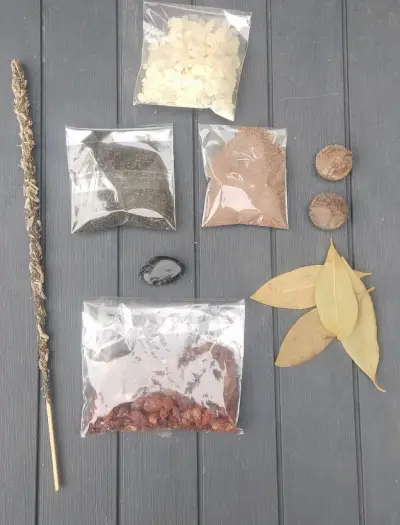 Sahumerio Naturai Incienso Blanco Mirra Sandalo - miniatura 2