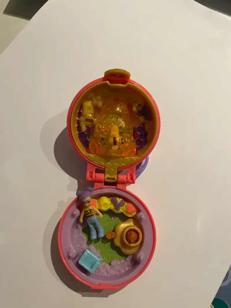 Estuche Polly Pocket abeja - 2
