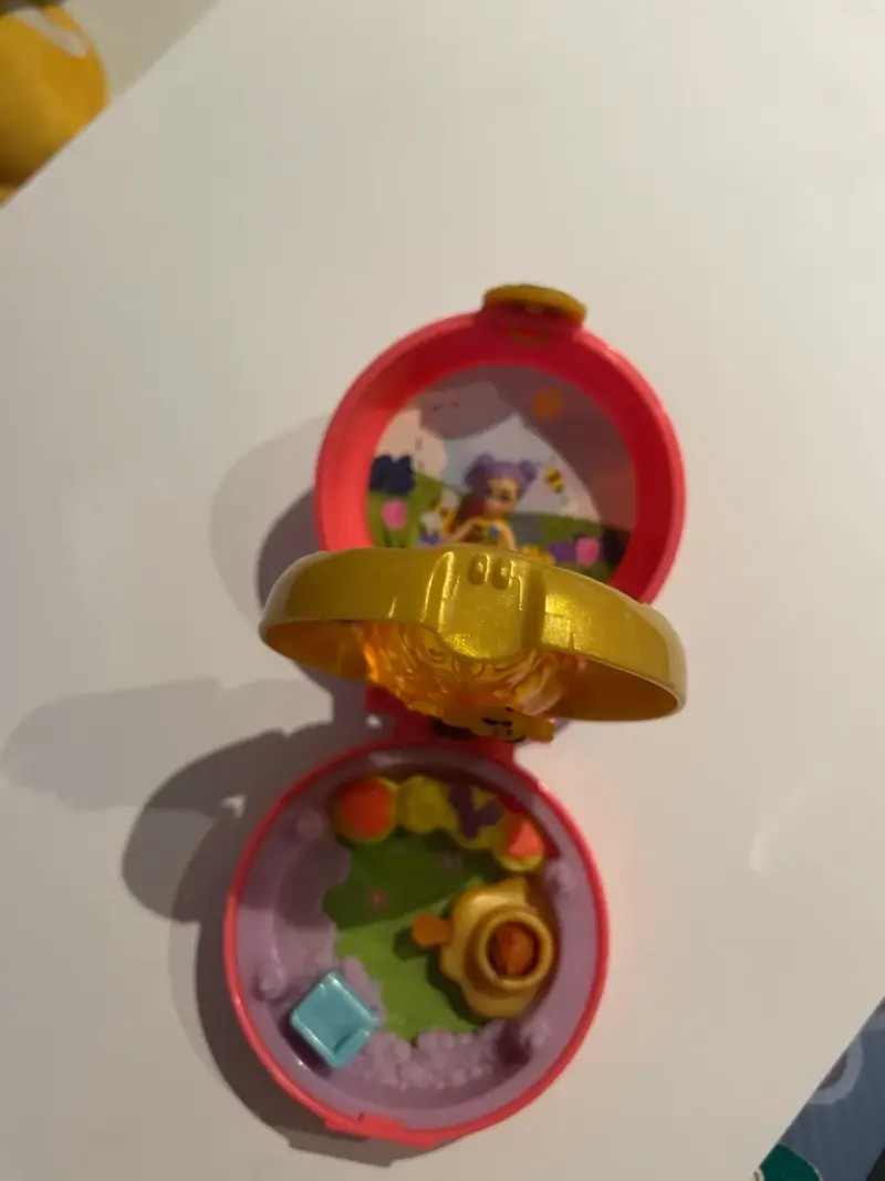 Estuche Polly Pocket abeja - 3