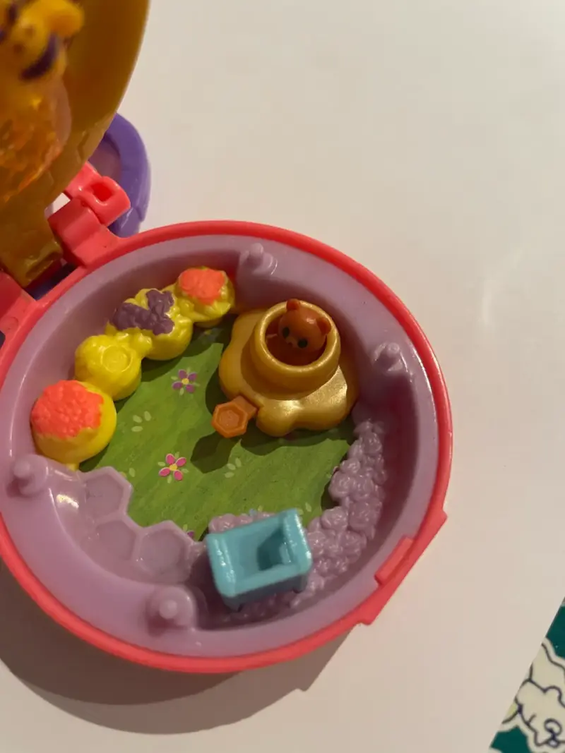 Estuche Polly Pocket abeja - 4