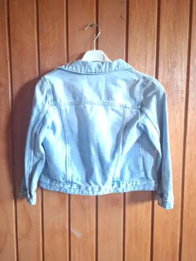 Chaqueta de mezclilla Zara para niña - miniatura 2