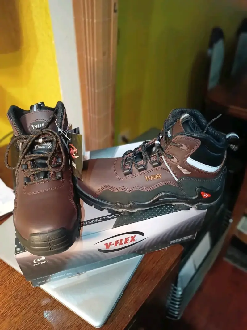 Botas de seguridad V-Flex marrones resistentes