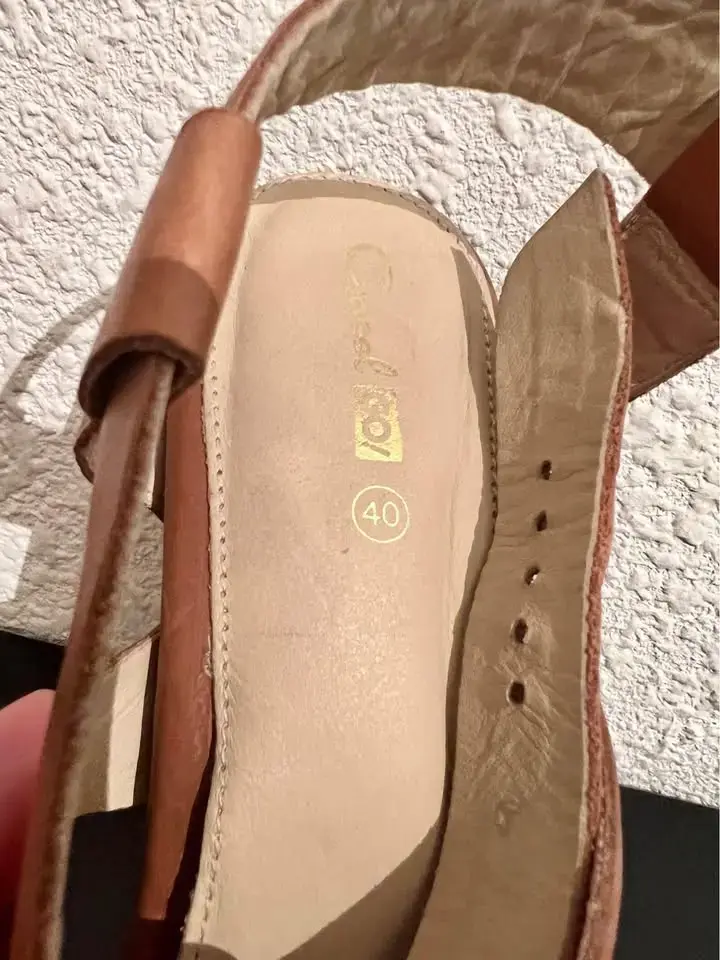 Sandalias de tacón alto marrón con plataforma de madera - 4