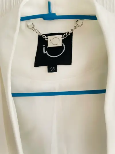 Blazer blanco elegante para mujer talla M - miniatura 2