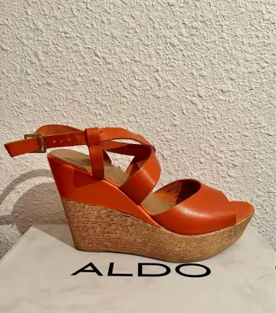 Sandalias Cuero plataforma anaranjadas Aldo - miniatura 1