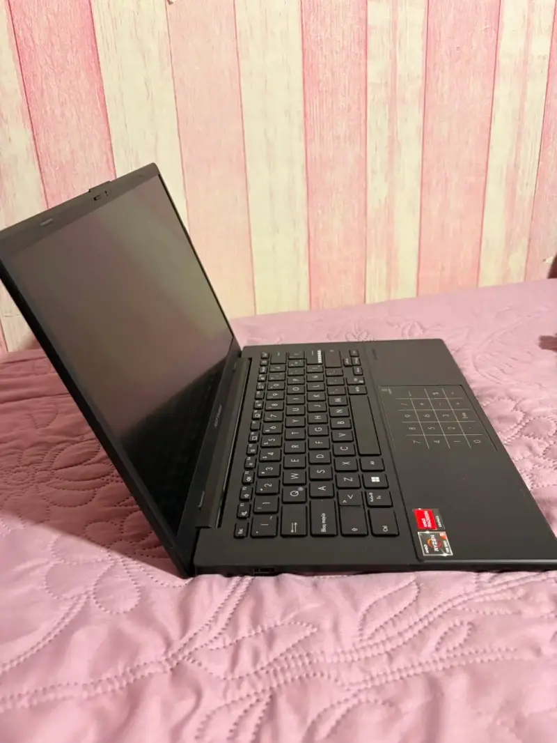 Notebook Asus Vivobook Go 14 E140 AMD Ryzen 5 - 2
