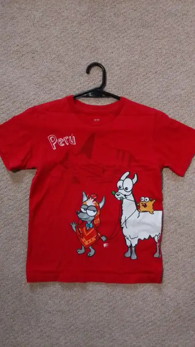 Polera roja infantil con diseño de Perú - miniatura 1
