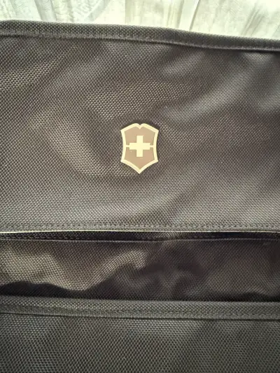 Maletín de viaje porta terno negro Victorinox - miniatura 1