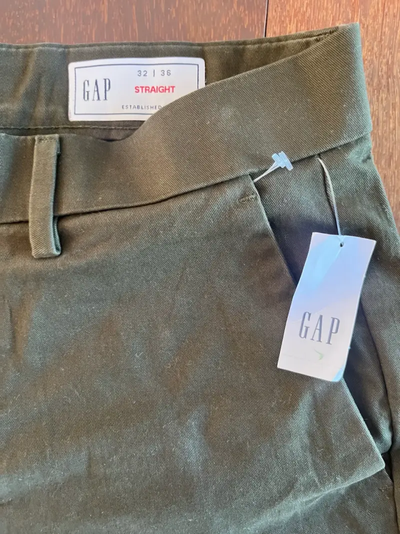 Pantalones de hombre Gap color verde oliva - 3