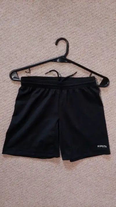 Shorts deportivos negros Kipsta para hombre - miniatura 1
