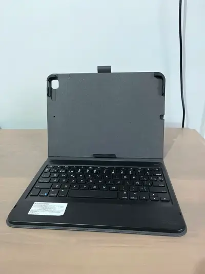 Funda teclado ZAGG para iPad con soporte - miniatura 1