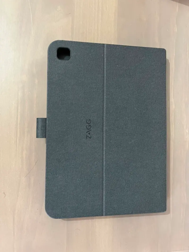 Funda teclado ZAGG para iPad con soporte - 4