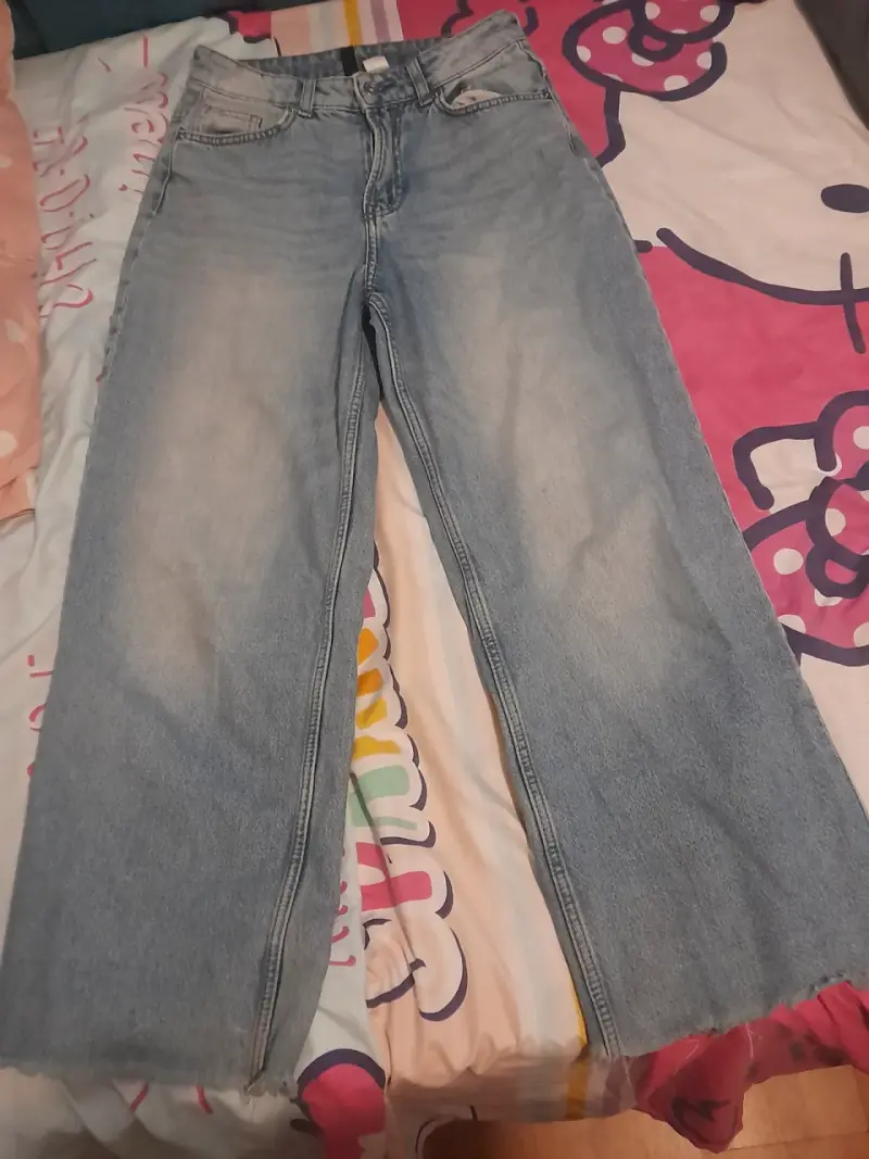 Jeans de mezclilla azul claro para mujer - 1