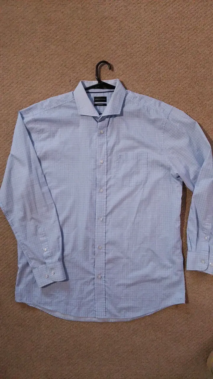 Camisa formal azul claro para hombre - 1