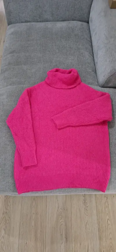 Suéter de lana fucsia para mujer - miniatura 1
